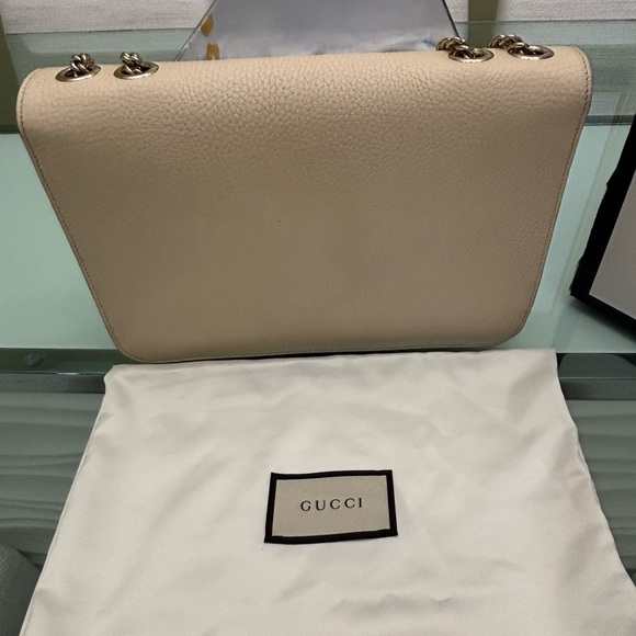 Authentic Gucci Beige Leather Shoulder Bag-Retails $2995 - Picture 4 of 7